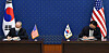 Korean First Vice Foreign Minister Choi Jong-kun, right, and Rob Rapson, charge d'affaires at the U.S. Embassy, formally sign the 11th Special Measures Agreement at the Foreign Ministry in central Seoul Thursday afternoon. [JOINT PRESS CORPS]