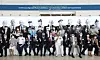 Huh Chang-soo, center in front row, chairman of the Federation of Korean Industries, poses with Korean War veterans from various countries at a special photo exhibition on Korean War veterans at the FKI building in Yeouido, western Seoul, on Thursday. [NEWS1]