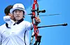Korea's So Chae-won compete in the final of the mixed team compound archery event at the Hangzhou Asian Games in Hangzhou, China on Wednesday. [YONHAP]