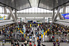 Passengers queue at airline counters in Ninoy Aquino International Airport in Manila, the Philippines, on Jan. 2, 2023. [REUTERS/YONHAP]