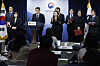 Education Minister Lee Ju-ho speaks at a press briefing held to announce the finalized college admission plans at Seoul Government Complex in Jongno District, central Seoul, on Wednesday. [YONHAP]