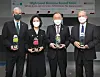From right, Robert Rapson, charge d’Affaires of the U.S. Embassy in Korea; Ban Ki-moon, president of Global Green Growth Institute (GGGI) and eighth secretary-general of the United Nations; Kim Hyo-eun, deputy director-general of GGGI; and Frank Rijsberman, director-general of GGGI, at a climate forum hosted by the institute and embassy in Seoul on Thursday. The participants are holding a type of air-purifying plant. [PARK SANG-MOON]