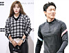 Hyomin, left, said that she is no longer in a relationship with professional football player Hwang Ui-jo, in a statement Tuesday. [ILGAN SPORTS]
