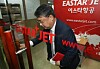 Eastar Jet CEO Choi Jong-gu at the airline’s headquarters in Gangseo District, western Seoul, on Monday after the shareholder meeting ended abruptly and had to be rescheduled. [YONHAP]