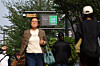 An electronic display board, which is installed near Gangnam Station, southern Seoul, shows the sidewalk congestion level. Seocho District Office announced Tuesday that it will operate “AI-based real time density alert system.' [YONHAP]