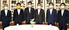 President Moon Jae-in and leaders of five political parties pose before a luncheon at the Blue House on Wednesday. From left, Choe Kang-wook of the Open Minjoo Party; Yeo Yeong-gug of the Justice Party; Song Young-gil of the Democratic Party; President Moon; Kim Gi-hyeon of the People Power Party and Ahn Cheol-soo of the People's Party. [YONHAP]