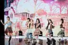 Girl group Kiiras performs the lead track “KILL MA BO$$” during a showcase for the release of its first EP, “KILL MA BO$$,” at the Ilchi Art Hall in southern Seoul, on June 9. [DANIELA GONZALEZ PEREZ]
