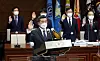 Minister of National Defense Suh Wook takes an oath before a parliamentary audit hearing Wednesday at the ministry headquarters in central Seoul. [NEWS1]