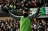 Oh Hyeon-gyu waves to fans before making his debut appearance for Celtic in a Scottish Premiership game against Dundee United at Tannadice Park in Dundee, Scotland on Sunday. [REUTERS/YONHAP]