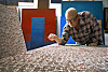Artist Shin Yong-il works on his artwork featuring texts from “Jikji Simche Yojeol,” which roughly translates to 'Anthology of Great Buddhist Priests’ Zen Teachings,' at his studio in Gunpo, Gyeonggi. [PARK SANG-MOON]