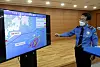 Yoon Sung-hyun, chief of investigation and intelligence at the Coast Guard, gives a briefing Tuesday to reporters on a South Korean fisheries official's shooting death last week. [YONHAP]
