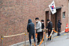 Police officers set up a cordon to create a barrier for protesters in front of the residence of former President Lee Myung-bak in Nonhyeon-dong of Gangnam District, southern Seoul, on Sunday. Lee will be jailed again on Monday after the Supreme Court upheld a 17-year prison sentence Thursday, handed down by an appeals court for former President Lee on embezzlement and bribery charges. [NEWS1]
