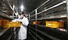 The shelves of a blood depot reservoir are nearly empty in a blood bank in Daejeon on Thursday. The blood bank has only 4.8 days of blood remaining in stock as blood donations have drastically decreased because of the Covid-19 pandemic. Five days of blood in stock is considered an adequate amount, but people are reluctant to donate blood for fear of contracting the infectious disease. [NEWS1]