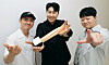 The three members of Psick Univ YouTube channel, winners of the Best Entertainment Show award for the TV section of the 59th Baeksang Arts Awards, pose for photos after an interview with the Korea JoongAng Daily at the JoongAng Ilbo headquarters in western Seoul. From left are: Kim Min-su, Lee Yong-ju and Jung Jae-hyung. [BAEKSANG ARTS AWARDS ORGANIZING COMMITTEE]