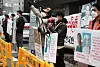 A group of Burmese people in Korea stage a rally Sunday in front of the Myanmar Embassy in eastern Seoul to protest the military coup in their homeland. [NEWS1]