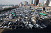Vehicles are parked at the Janganpyeong used-car market in eastern Seoul on Thursday as used-car prices continue to fall due to the economic downturn and higher rates. [YONHAP]
