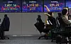 Screens in Hana Bank's trading room in central Seoul show the Kospi closing at 2,601.56 points on Thursday, down 0.14 percent, or 3.56 points, from the previous trading session. [YONHAP]