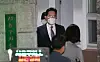 Samsung Electronics Vice Chairman Lee Jae-yong leaves Seoul Detention Center on Tuesday after a court rejected the prosecution's request for a warrant to detain him. [YONHAP]