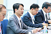 Korea's Industry Minister Ahn Duk-geun speaks during a conference about 'super eul' supportive measures at Eo Technics' headquarters in Anyang, Gyeonggi, on Tuesday. [MINISTRY OF TRADE, INDUSTRY AND ENERGY]
