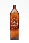 Makgeolli was produced in glass bottles in the 1980s, first by Unbong Brewery. [NATIONAL FOLK MUSEUM OF KOREA]