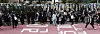 People including teachers line up in front of Seo 2 Elementary School in Seocho-dong, Seoul, on Friday to show their respect to the teacher, who committed suicide earlier this week. The death of the 23-year old teacher has raised national issues regarding the teachers' rights, which is considered to be heavily damaged. [YONHAP]