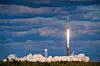A SpaceX Falcon 9 rocket carrying Korea's second indigenous military spy satellite takes off from John F. Kennedy Space Center on Merritt Island, Florida, on Sunday (local time). [MINISTRY OF NATIONAL DEFENSE]