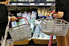 Consumers shop at a large mart in Seoul on August 1. [NEWS1]
