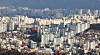 Apartment buildings seen from Mount Namsan in Jung District, central Seoul, on Monday [YONHAP]