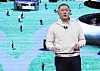 Hyundai Motor Group Executive Vice Chairman Euisun Chung gives a presentation at the CES held in January in Las Vegas. [YONHAP]