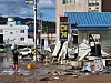 A building stands damaged in Gyeongju, North Gyeongsang, in the aftermath of Typhoon Maysak on Thursday. [YONHAP]