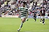 Celtic's Oh Hyeon-gyu celebrates scoring his side's second goal during a Scottish Premiership match against Heart of Midlothian at Tynecastle Park in Edinburgh on Sunday. [AP/YONHAP]