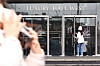 A person enters Galleria Department Store's Gangnam branch in southern Seoul on Tuesday. According to Galleria, a department store under Hanwha Group, sales of its luxury goods to foreign customers in the past six months ending in January increased more than 500 percent compared to the same period last year. [YONHAP]