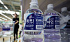 Bottles of urea are displayed at a supermarket on Sept. 10 of last year when exports from China were limited. [NEWS1]