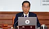 Prime Minister Han Duck-soo speaks during a Cabinet meeting at the government complex in Seoul on Monday. [NEWS1]