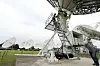 A worker of KT Sat manages satellite equipment at a satellite service center in Geumsan, South Chungcheong. [KT]