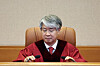 Constitutional Court Justice Lee Jong-seok sits at the court in Jongno District, central Seoul, for a ruling on Thursday. [NEWS1]