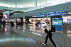 China’s state-run duty-free operator, China Duty Free Group (CDFG) and four Korean companies — Lotte Hotel, Hotel Shilla, Shinsegae and Hyundai Department Store Duty Free — have submitted license bids at Incheon International Airport on Thursday. The photo above shows duty-free shops in Terminal 2 of the airport on Thursday. [YONHAP]