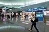 China’s state-run duty-free operator, China Duty Free Group (CDFG) and four Korean companies — Lotte Hotel, Hotel Shilla, Shinsegae and Hyundai Department Store Duty Free — have submitted license bids at Incheon International Airport on Thursday. The photo above shows duty-free shops in Terminal 2 of the airport on Thursday. [YONHAP]