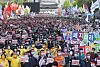 The Korean Confederation of Trade Unions (KCTU), a radical trade organization, holds a rally to commemorate May Day near Sungnyemun, central Seoul, on Sunday. The KCTU staged May Day rallies in 16 locations across the country, including in Seoul, Daegu, Busan, Gwangju and Jeju, on the same day. [NEWS1]