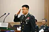 Army chief Park An-su saltues the flag during a state audit seseion on Oct. 17. [YONHAP]