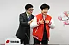 People Power Party (PPP) interim leader Chairman Han Dong-hoon, left, presents National Assembly Deputy Speaker Kim Young-joo, who recently defected from the Democratic Party, a new party jacket in a ceremony welcoming her to the PPP at its headquarter in Yeouido, western Seoul, Monday. [NEWS1]