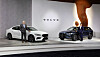 Nick Connor, left, head of Volvo Cars for the Asia Pacific region, and Lee Yoon-mo, CEO of Volvo Cars Korea, pose with the new S60 and V60 Cross Country during a media event Tuesday held at the Westin Josun Seoul hotel in central Seoul. [VOLVO CARS KOREA]