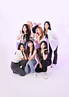 Girl group Nature sat down for an interview with the Korea JoongAng Daily. [JEON TAE-GYU]