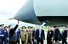 North Korean leader Kim Jong-un,accompanied by Russia's Defense Minister Sergei Shoigu, inspects a Russian hypersonic Kinzhal missile displayed at Knevichi aerodrome near Vladivostok in the Primorsky region, Russia, Saturday. [AP/YONHAP]