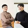 Song Kee-bong, the senior vice president and head of the System LSI Research Center at Samsung Device Solutions Research America, left, and Han Jin-woo, the vice president of the dynamic random-access memory technology development team at Samsung’s Semiconductor Research Center [SAMSUNG ELECTRONICS]