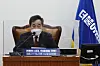 Chairman Lee Nak-yon of the Democratic Party speaks at the general assembly of lawmakers on Thursday. [YONHAP]