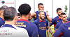 Neymar, center, with the PSG squad [ONE FOOTBALL]