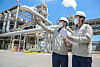 Employees at LG Chem’s Yeosu plant in South Jeolla assess smart factory technologies. [LG CHEM]