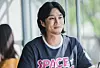 Yumi’s ex-boyfriend Goo Woong is portrayed by actor Ahn Bo-hyun, sporting the exact hairstyle and look as the webtoon character. [TVING]