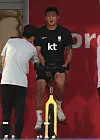 Kim Min-jae trains on a bike during a training session at Al Egla Training Site in Doha, Qatar, on Tuesday. [NEWS1]